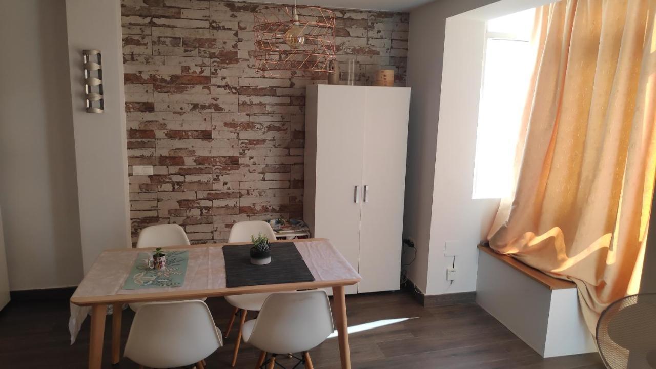 Anna'S Apartments Alicante Luaran gambar