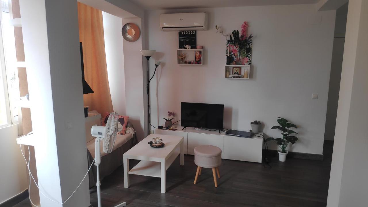 Anna'S Apartments Alicante Luaran gambar