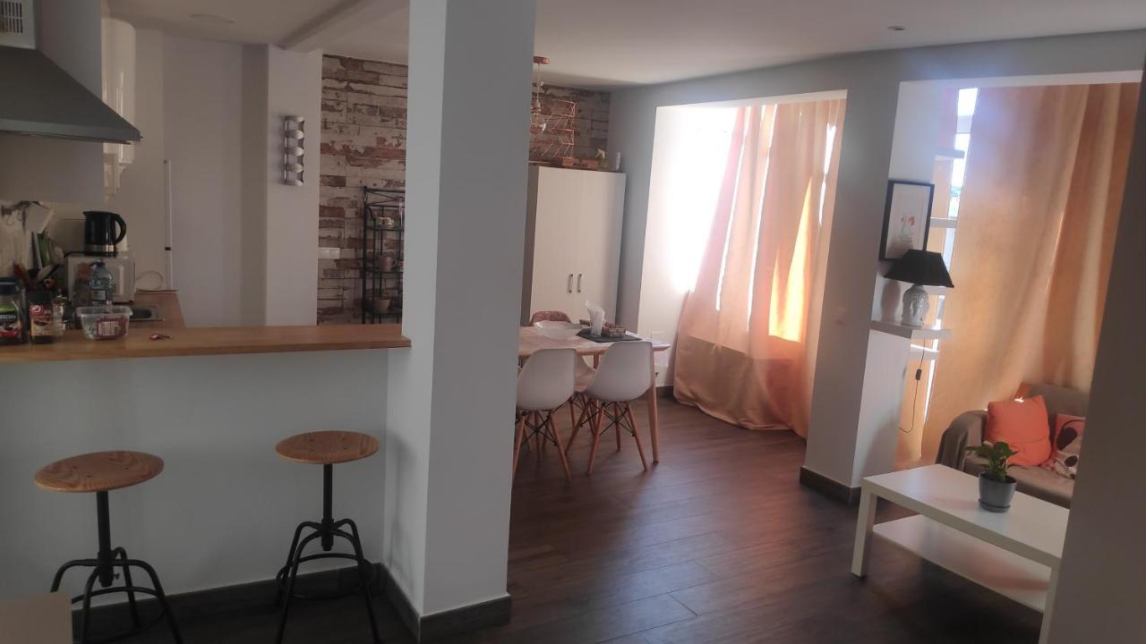 Anna'S Apartments Alicante Luaran gambar